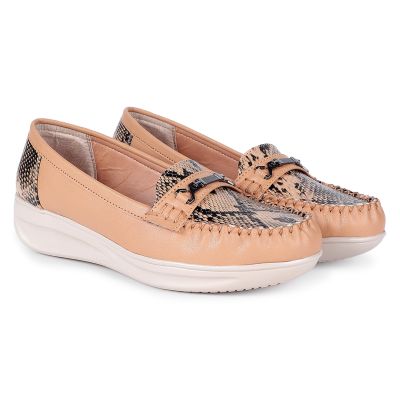 Women soft loafer