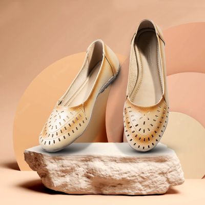 Women Solid Leather Flat Shoes