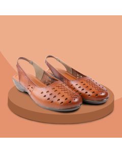 Women Textured Wedge Pumps with Laser Cuts
